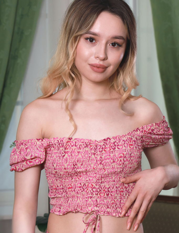 Presenting Mia Lamb